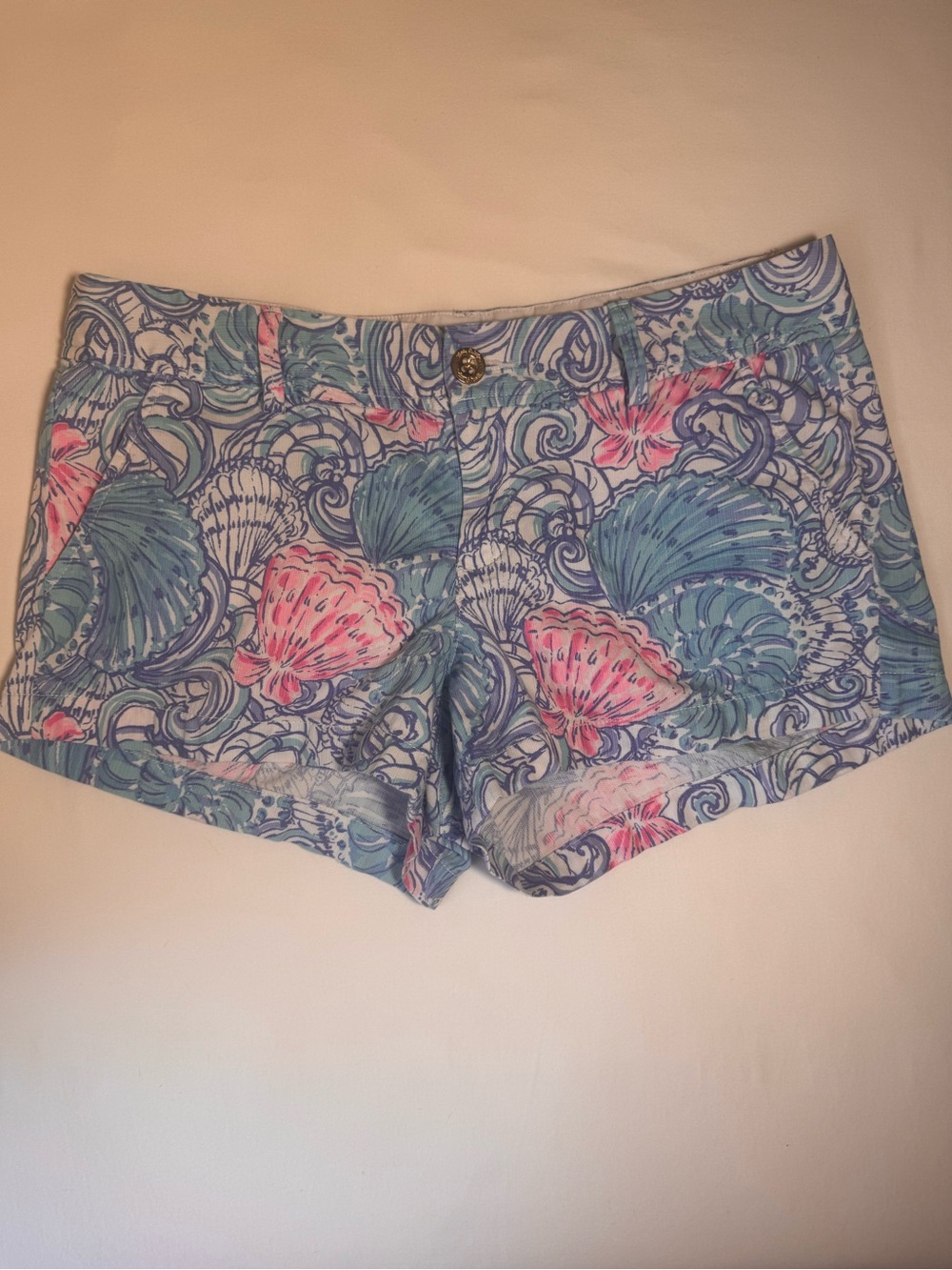 Lilly Pulitzer Blue Haven Raising Shell-Print Walsh Shorts — Pink & Aqua